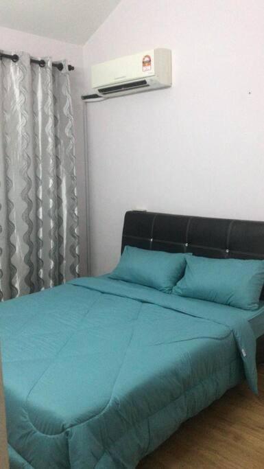 Terrace House Near Stulang Laut Ciq Midvalley Ksl For 7Pax Johor Bahru Exteriör bild