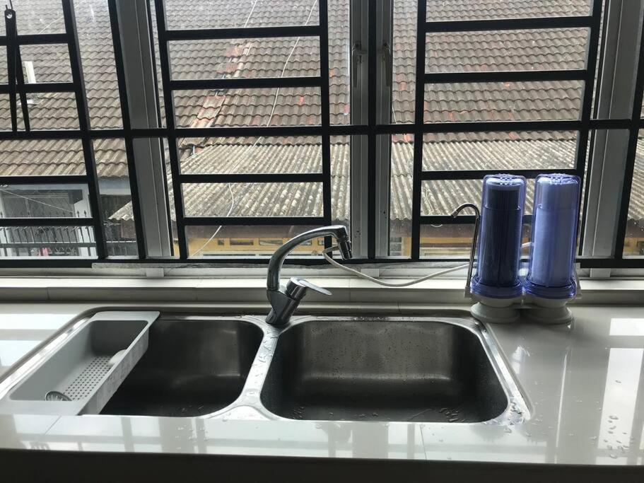 Terrace House Near Stulang Laut Ciq Midvalley Ksl For 7Pax Johor Bahru Exteriör bild