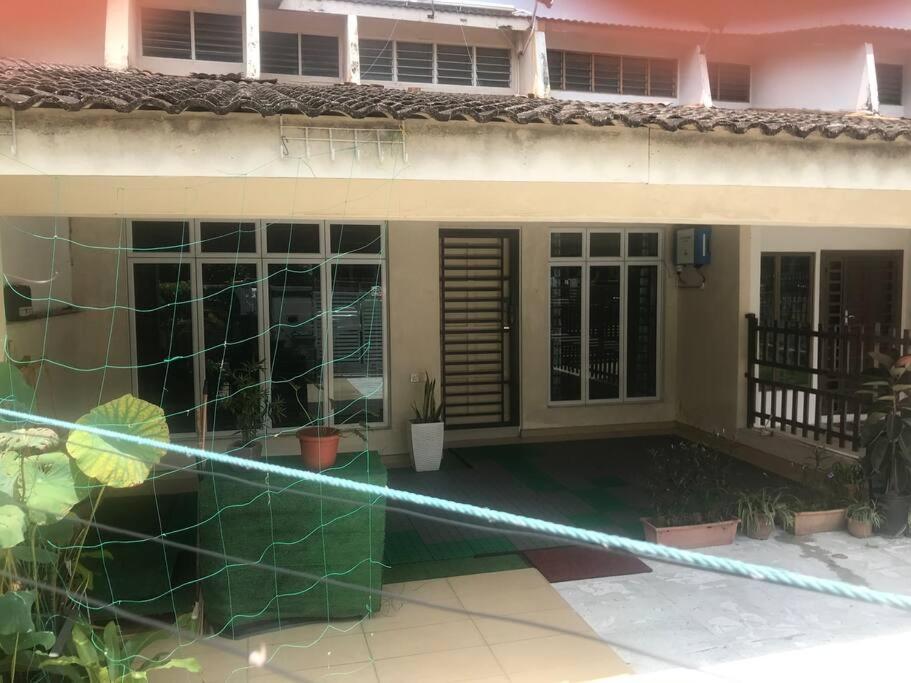 Terrace House Near Stulang Laut Ciq Midvalley Ksl For 7Pax Johor Bahru Exteriör bild