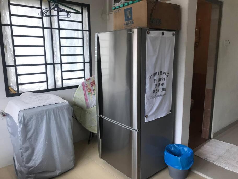Terrace House Near Stulang Laut Ciq Midvalley Ksl For 7Pax Johor Bahru Exteriör bild